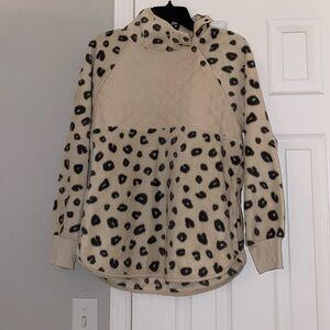 Hoodie type top (size medium)